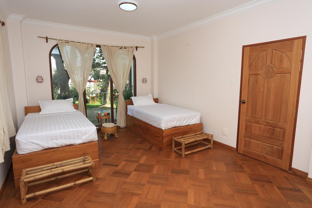 Mango Hill Inn Yangon Exterior photo