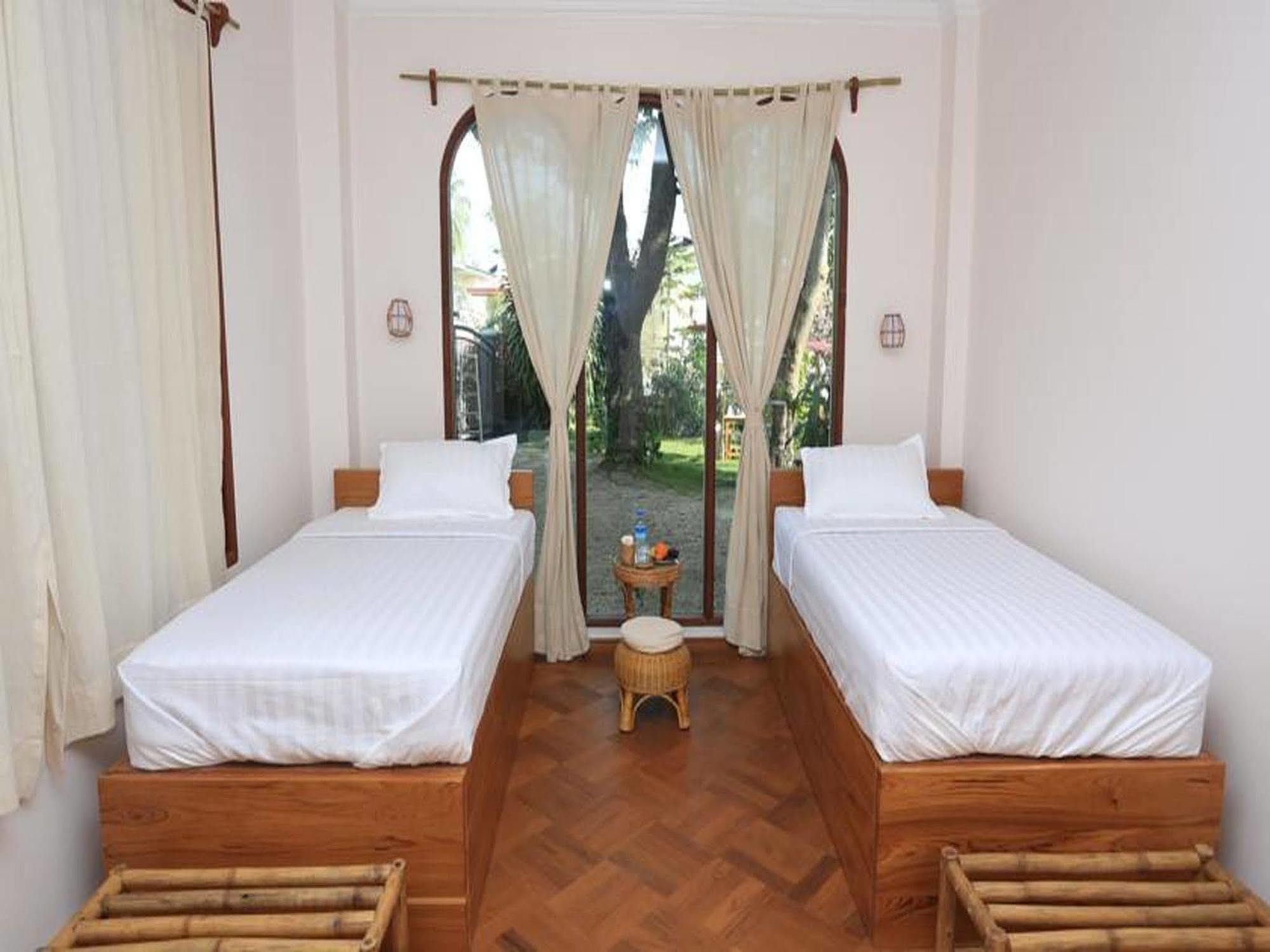 Mango Hill Inn Yangon Exterior photo